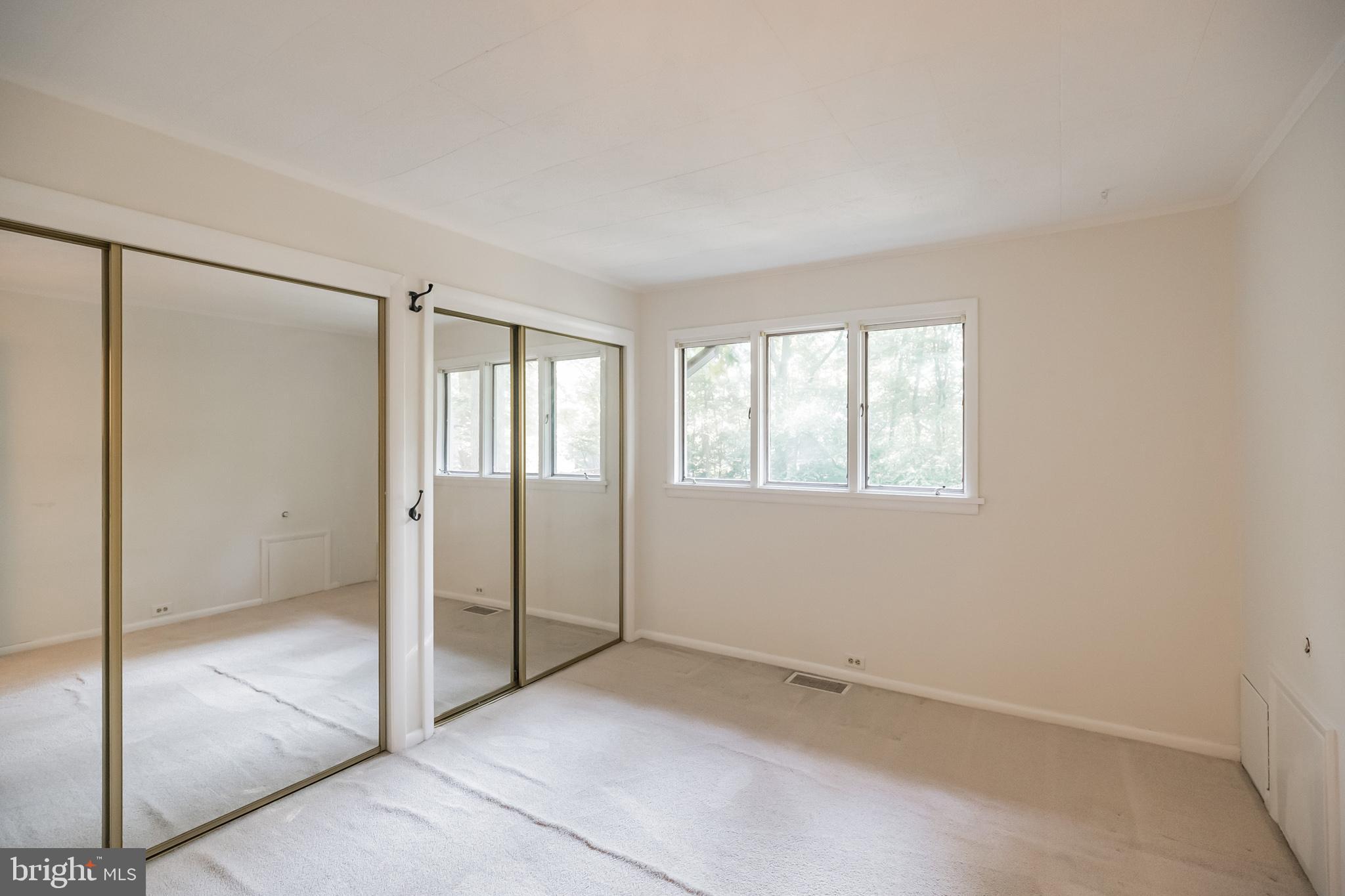 36 Laurel Hill Drive Cherry Hill, NJ 08003 - Photo 20 of 29 Gallery Image 20