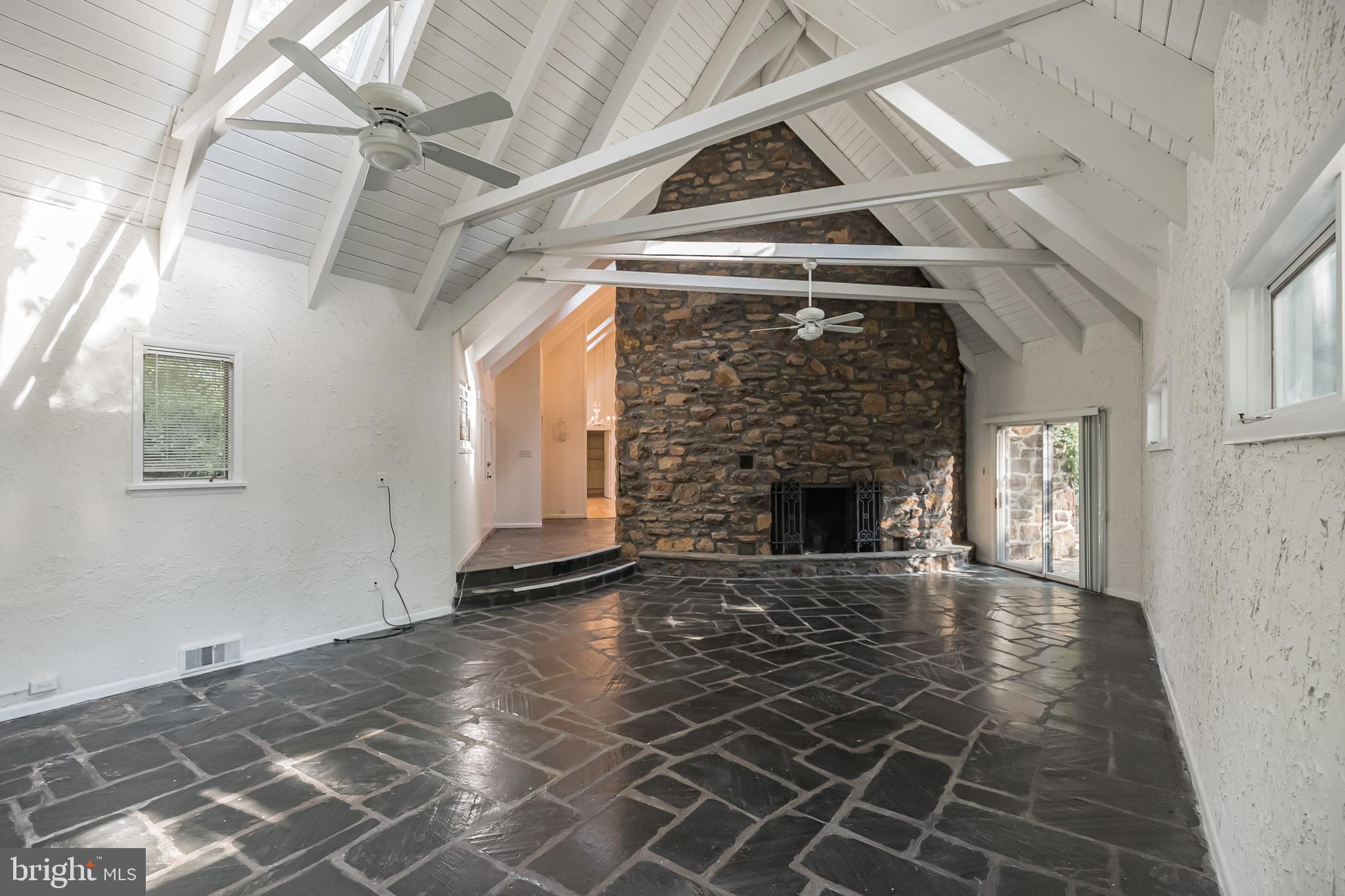 36 Laurel Hill Drive Cherry Hill, NJ 08003 - Photo 4 of 29 Gallery Image 4