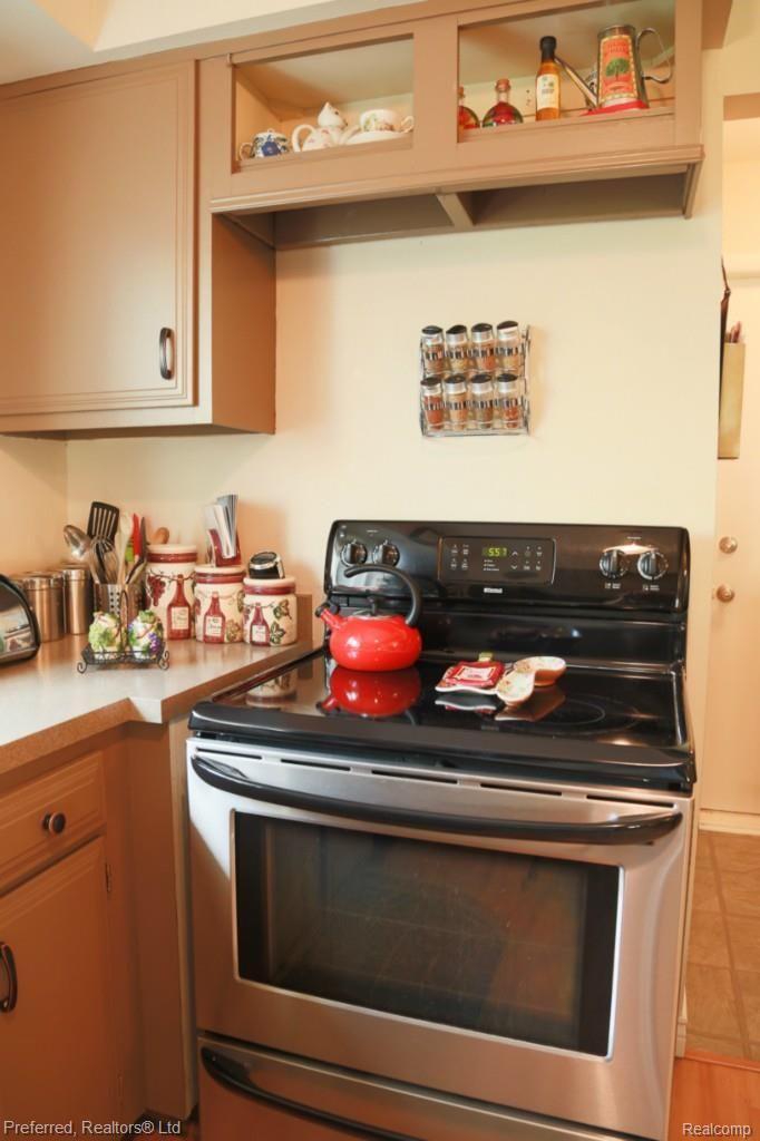 7222 Iron Gate Road Canton, MI 48187 - Photo 8 of 29 Irongate-5.jpg