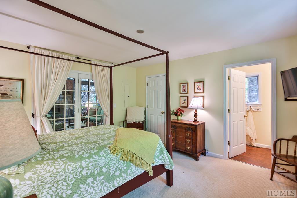1727 Falcon Ridge Highlands, NC 28741 - Photo 6 of 19 Gallery Image 6