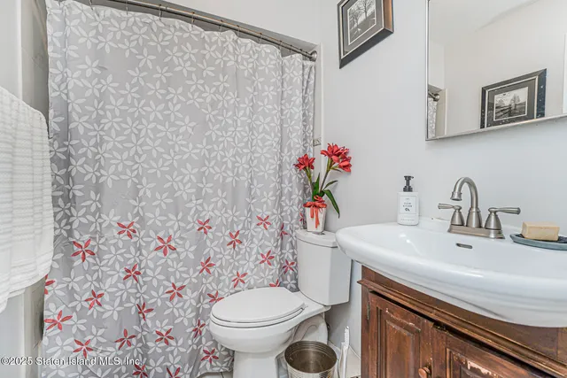 $525,000 | 121 Clark Lane | Tompkinsville