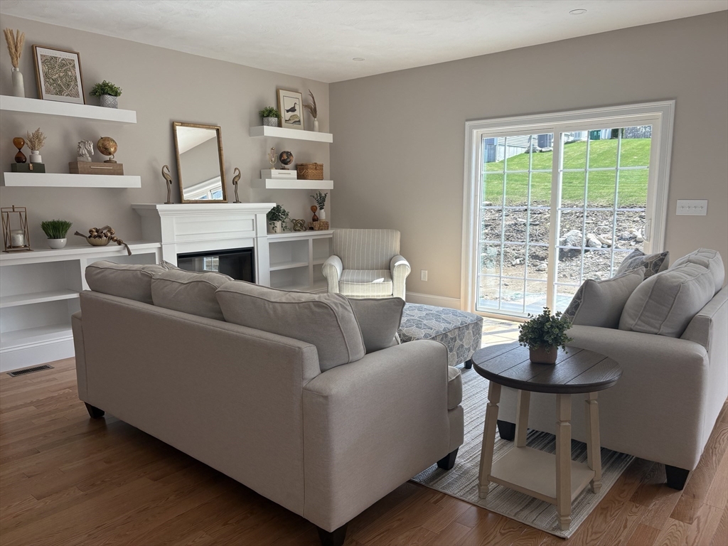 21 Boot Shop Road, Unit 21 Upton, MA 01568 - Photo 4 of 15