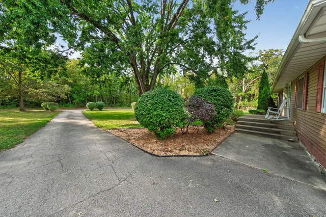 $449,000 | 2314 Hand Road, Niles, MI 49120