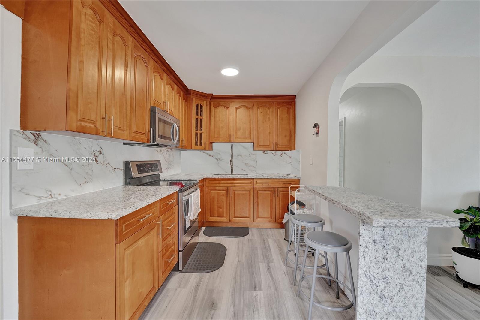 6433 Southwest 21st St  