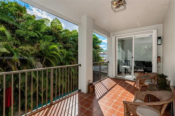 $1,350,000 | 14900 Southwest 10th Street, Miami, FL 33194