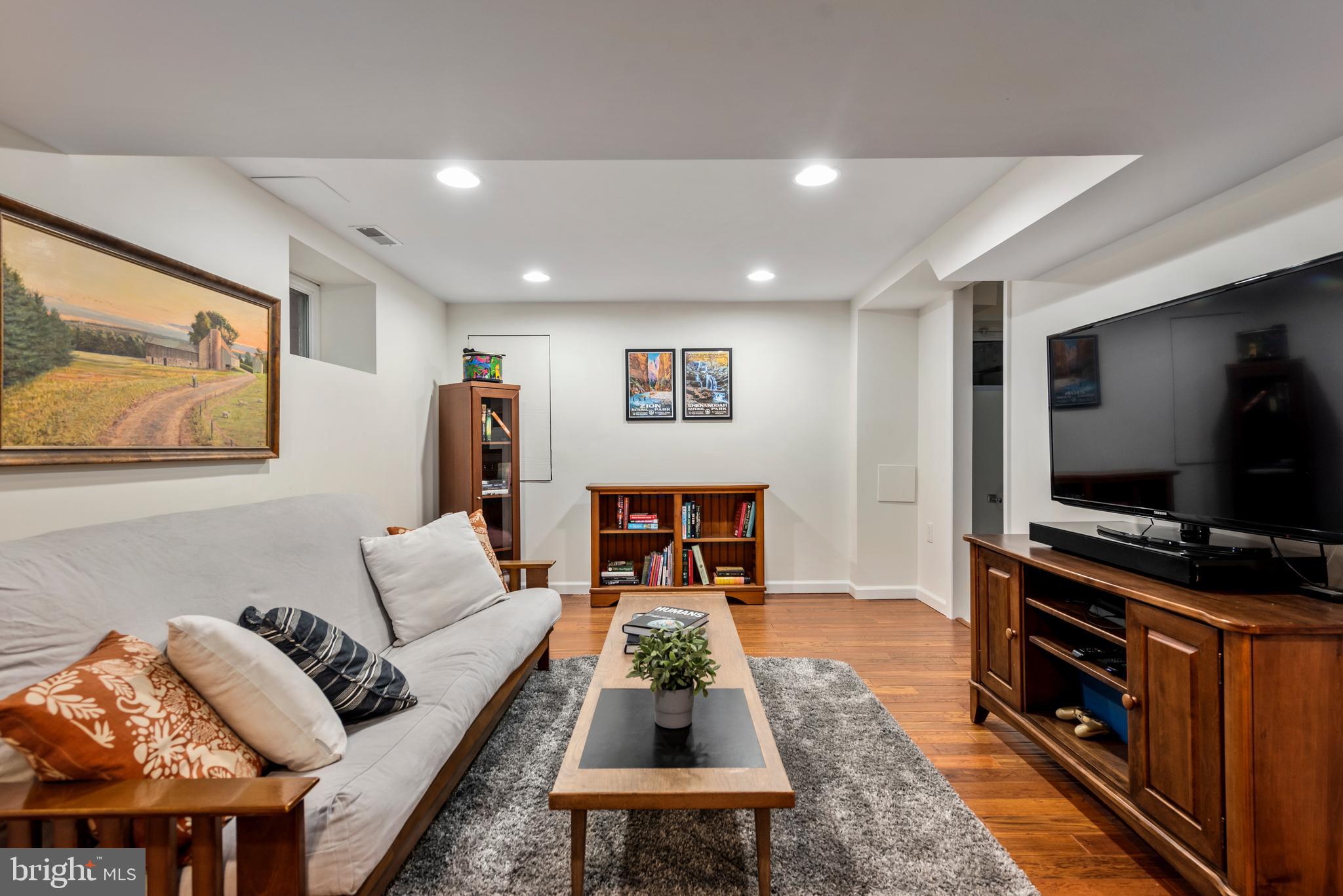 10010 Portland Road Silver Spring, MD 20901 - Photo 20 of 27