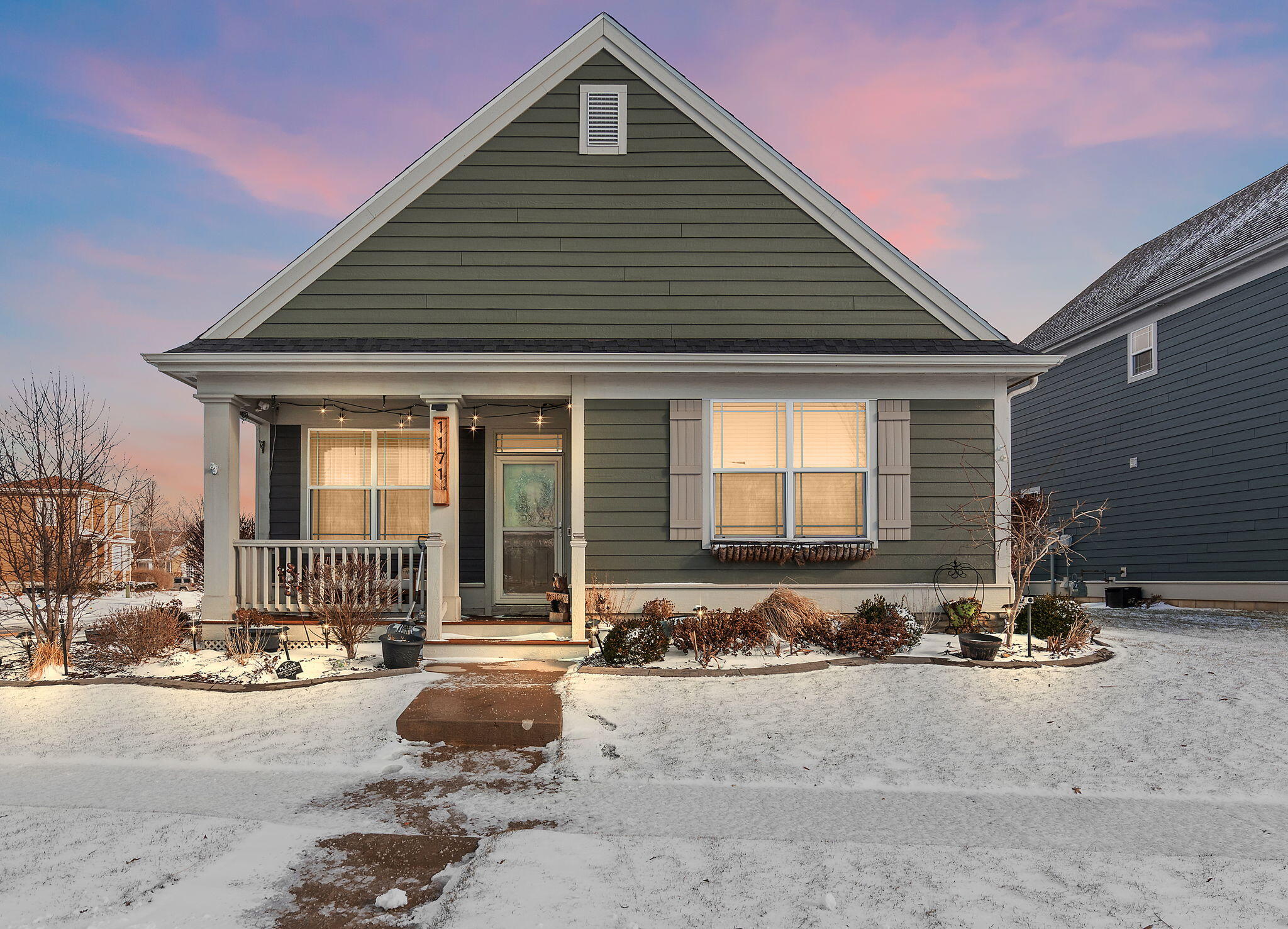 1171 Weaver Way Chesterton, IN 46304 - Photo 1 of 25 a front view of a house