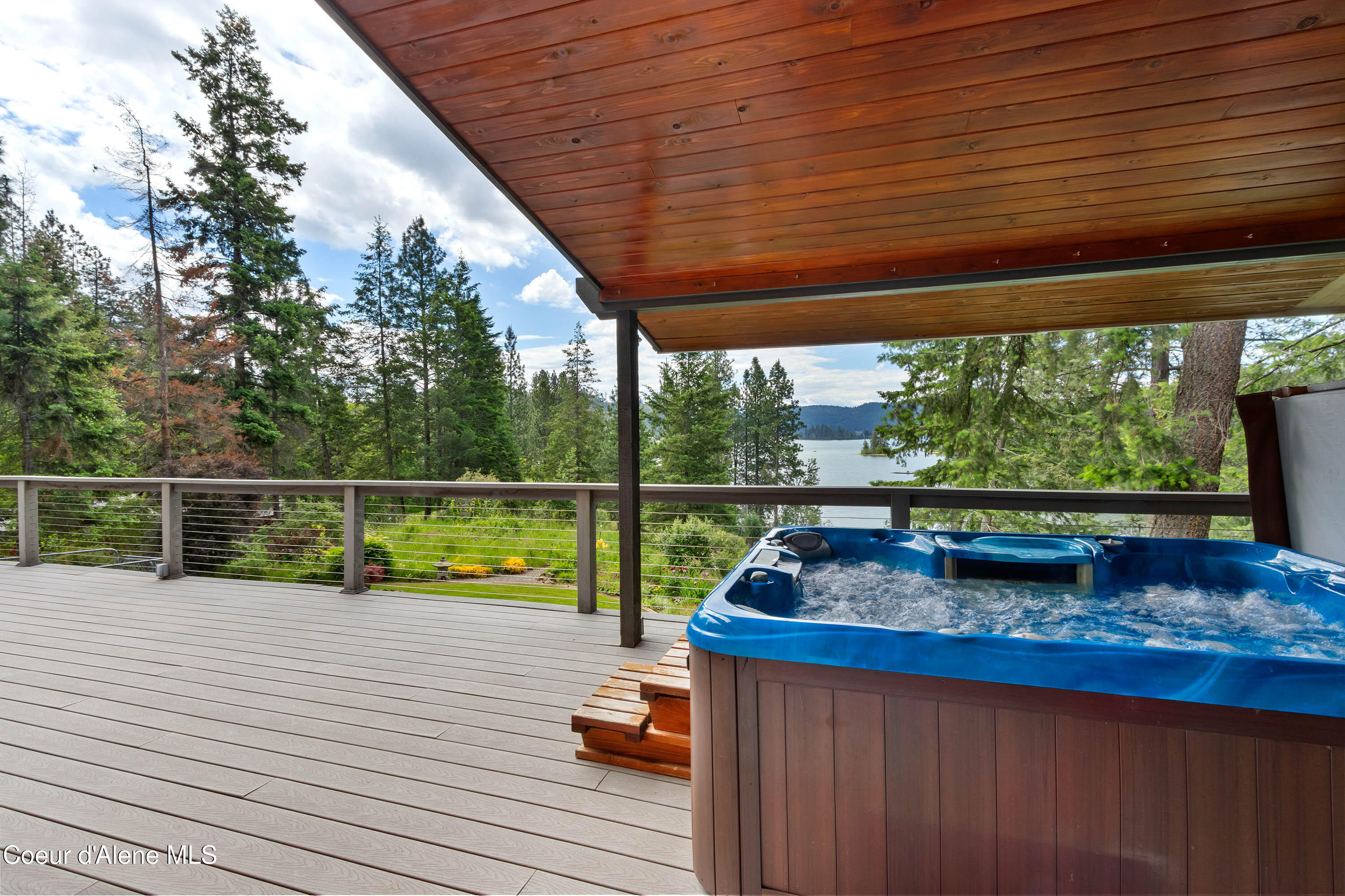 2385 Sunnyside Road Sandpoint, ID 83864 - Photo 18 of 64 Hot Tub