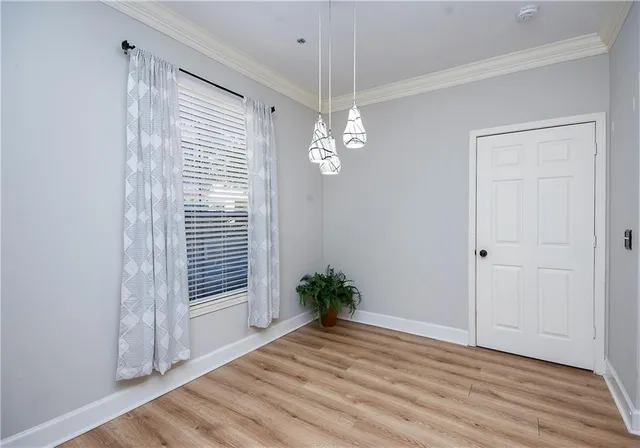 a view of a car in front of a house
