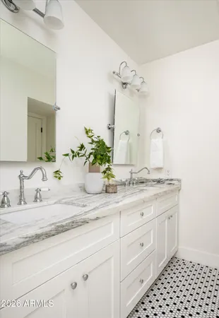 $3,350,000 | 3131 North 53rd Place, Phoenix, AZ 85018