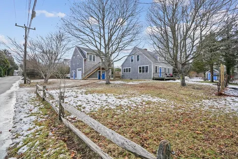 $3,895,000 | 44 Planting Field Way, Edgartown, MA 02539