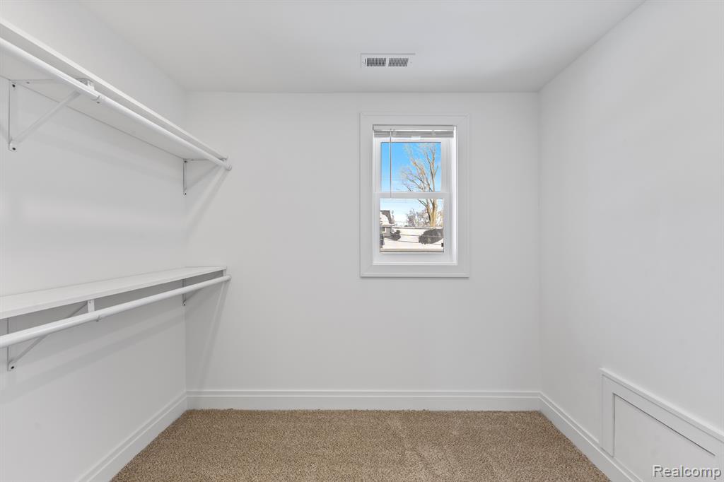 3518 Normandy Road Royal Oak, MI 48073 - Photo 33 of 45