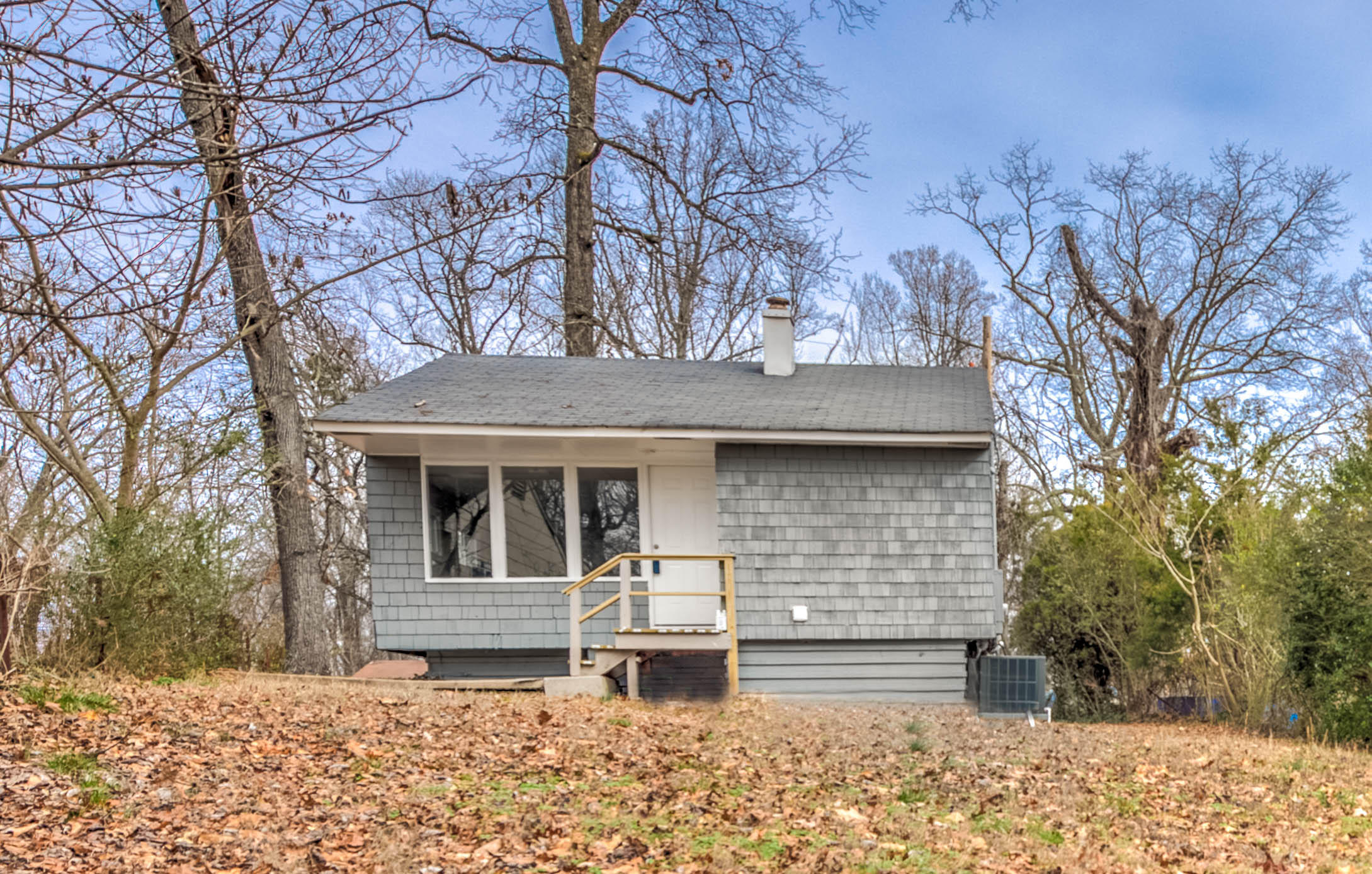 216 Wadsworth Place Oak Ridge, TN 37830 - Photo 1 of 19 1
