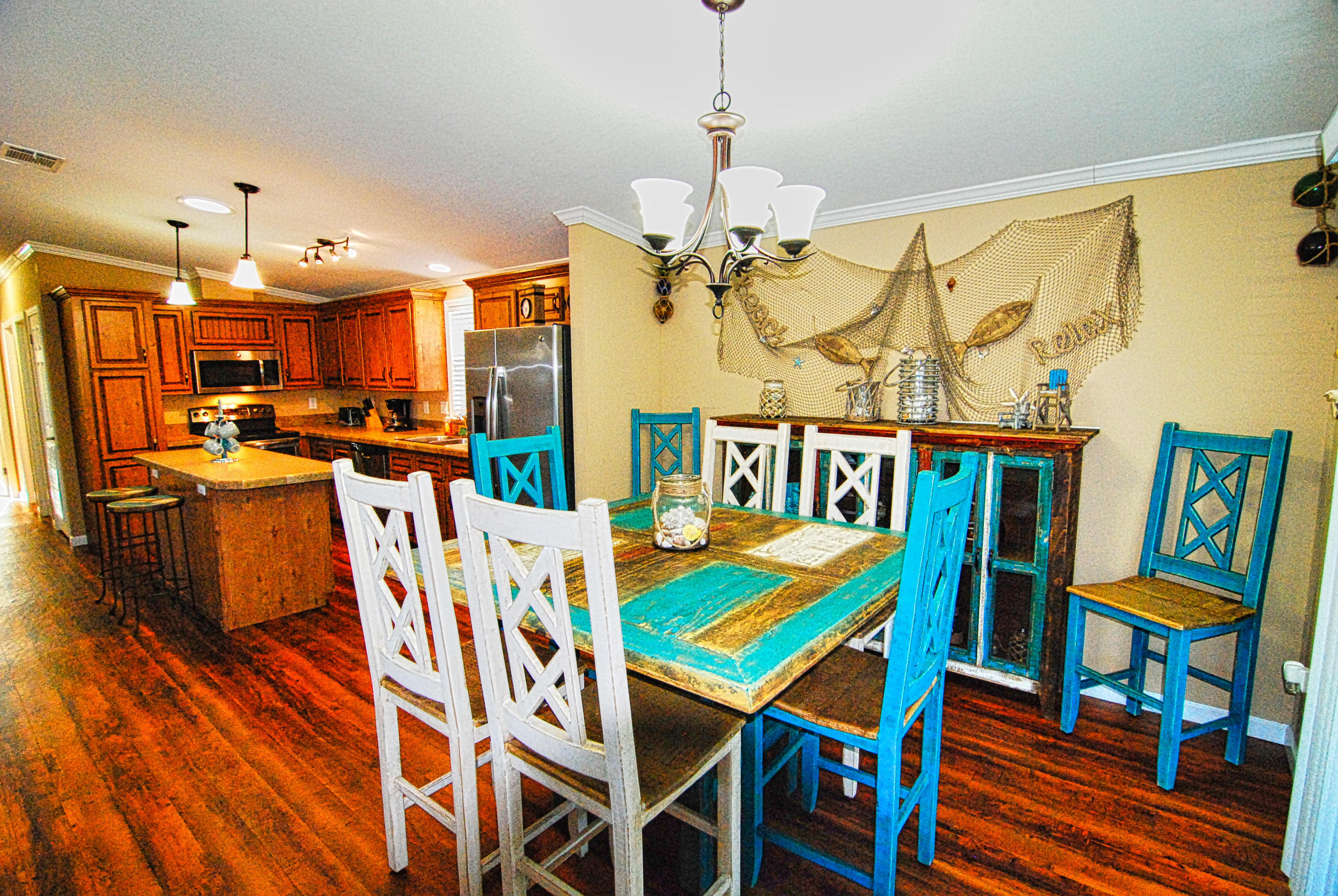 25 Mockingbird Road Key Largo, FL 33037 - Photo 10 of 31 Beautiful Dining Area!