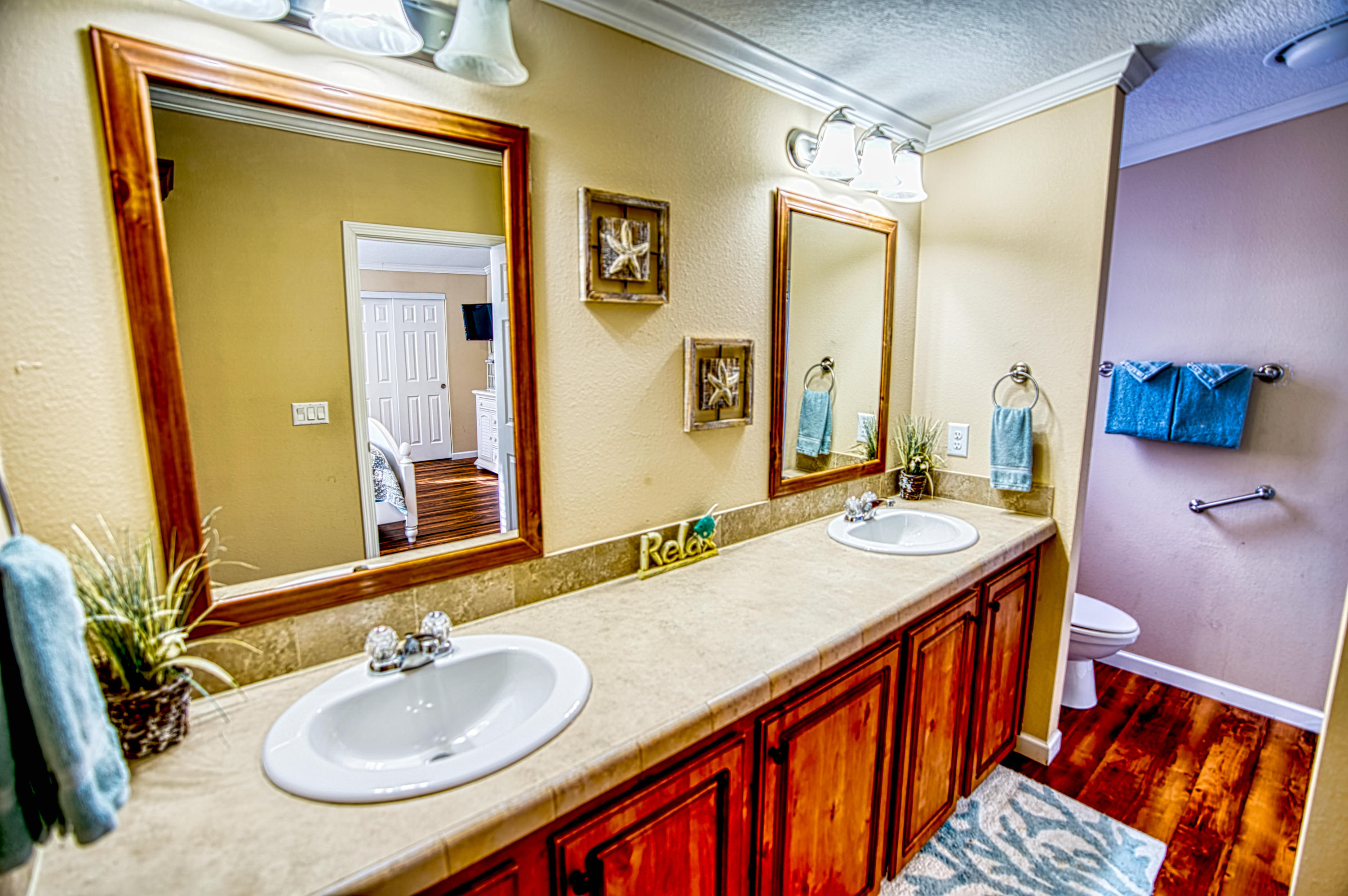 25 Mockingbird Road Key Largo, FL 33037 - Photo 14 of 31 Luxurious Master Bath!