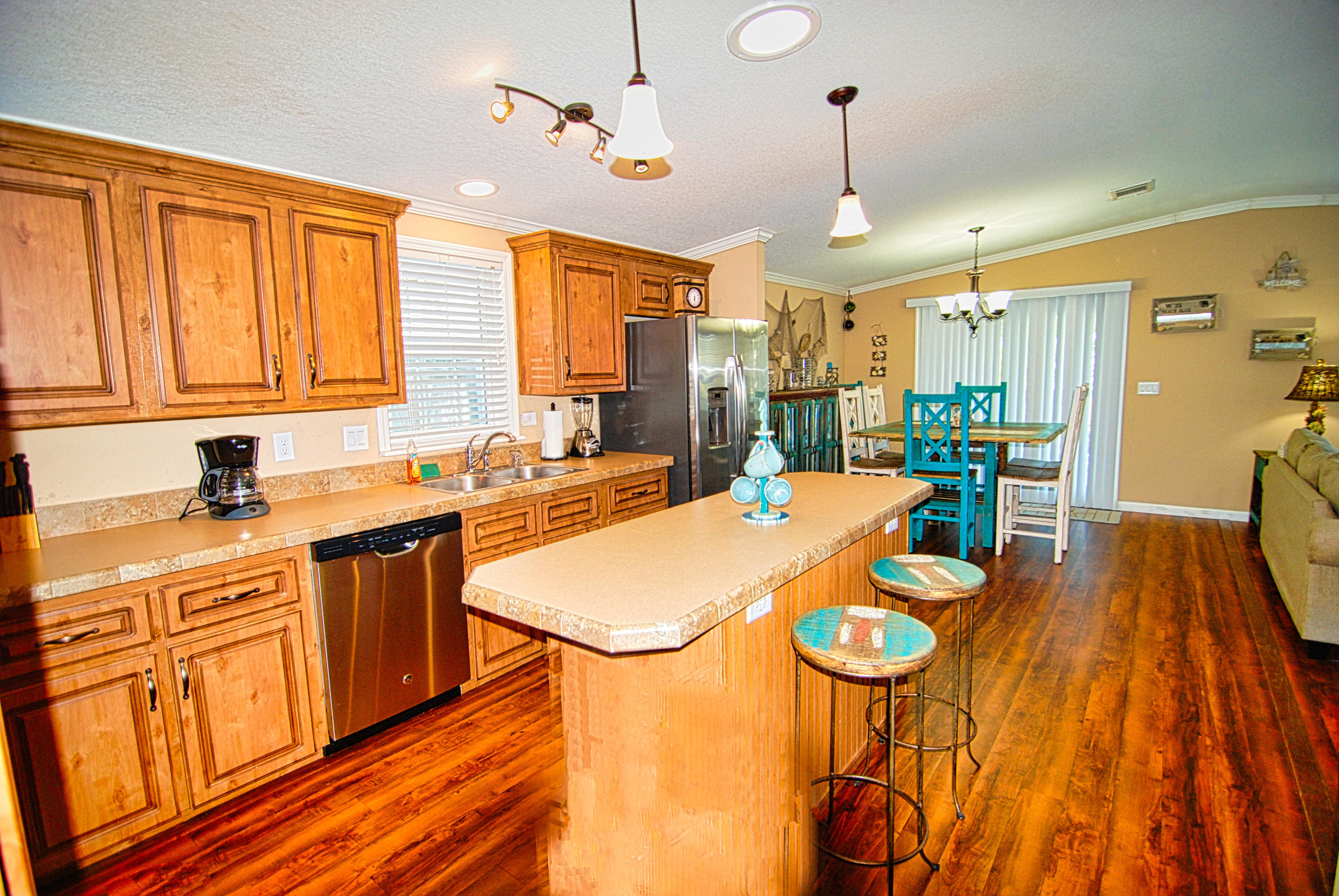 25 Mockingbird Road Key Largo, FL 33037 - Photo 8 of 31 Beautiful Modern Kitchen!