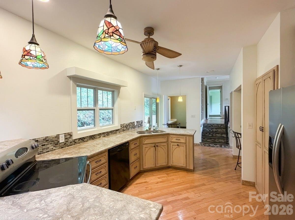 506 Country Club Road Tryon, NC 28782 - Photo 13 of 40 Gallery Image 13