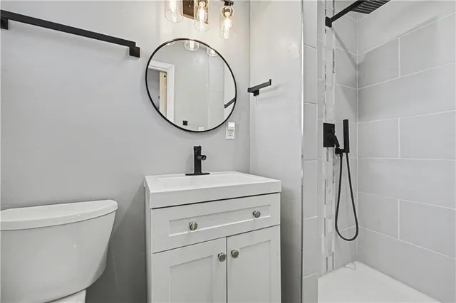 $239,000 | 7615 East 109 Terrace, Kansas City, MO 64134