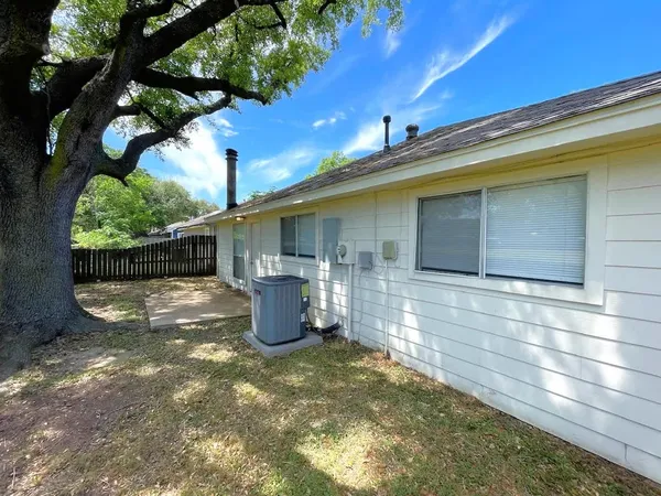 $1,820 | 19607 Lake Hollow Lane, Houston, TX 77084