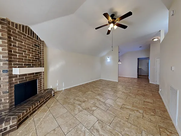 $1,820 | 19607 Lake Hollow Lane, Houston, TX 77084