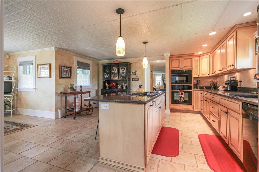 10 Wadlin Road Biddeford, ME 04005 - Photo 11 of 35 High end tiles, best to see in...