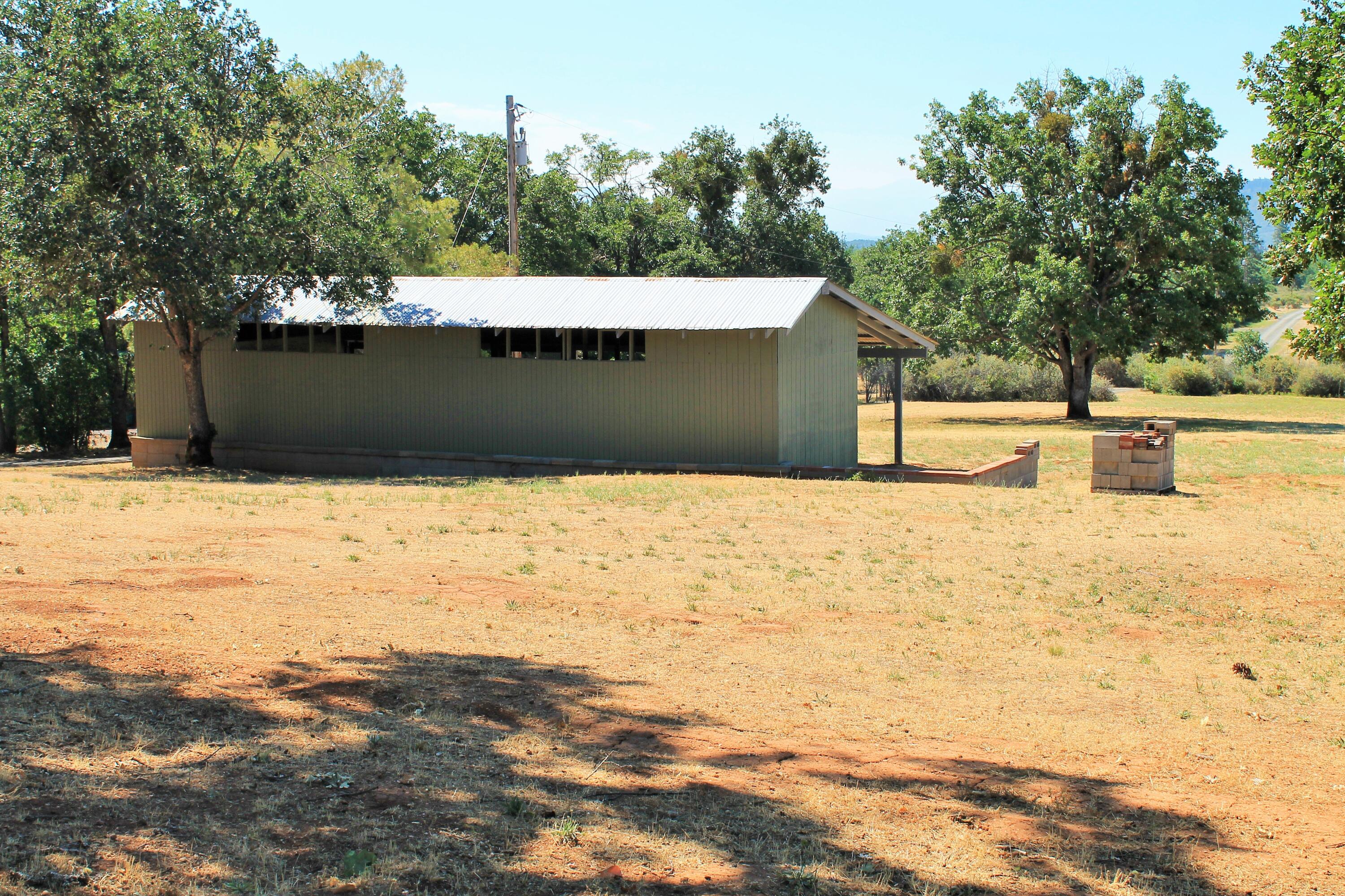 15324 Antioch Road White City, OR 97503 - Photo 47 of 51 Stables