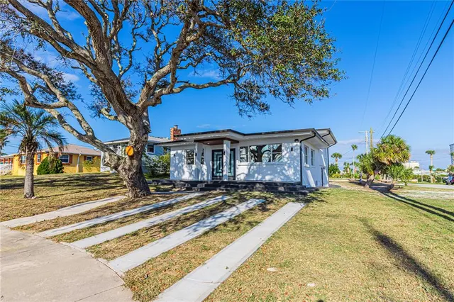 $3,900 | 2061 South Peninsula Drive, Daytona Beach, FL 32118