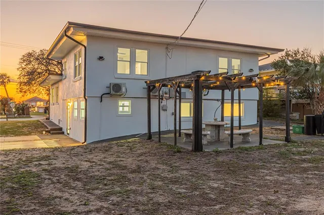 $3,900 | 2061 South Peninsula Drive, Daytona Beach, FL 32118