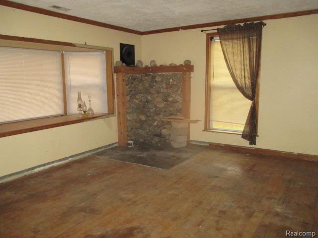 4607 Klam Road Columbiaville, MI 48421 - Photo 6 of 21 IMG_0130.jpg