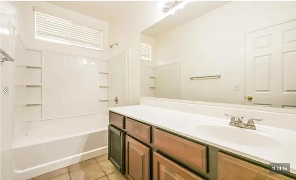 $1,885 | 7002 South 40th Lane, Phoenix, AZ 85041