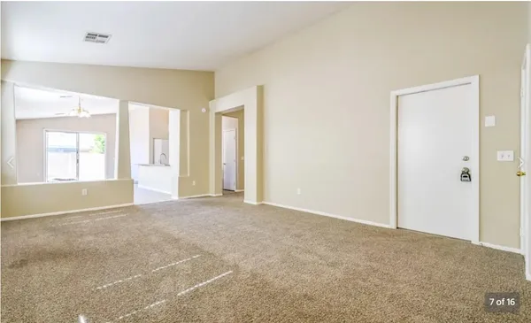 $1,885 | 7002 South 40th Lane, Phoenix, AZ 85041