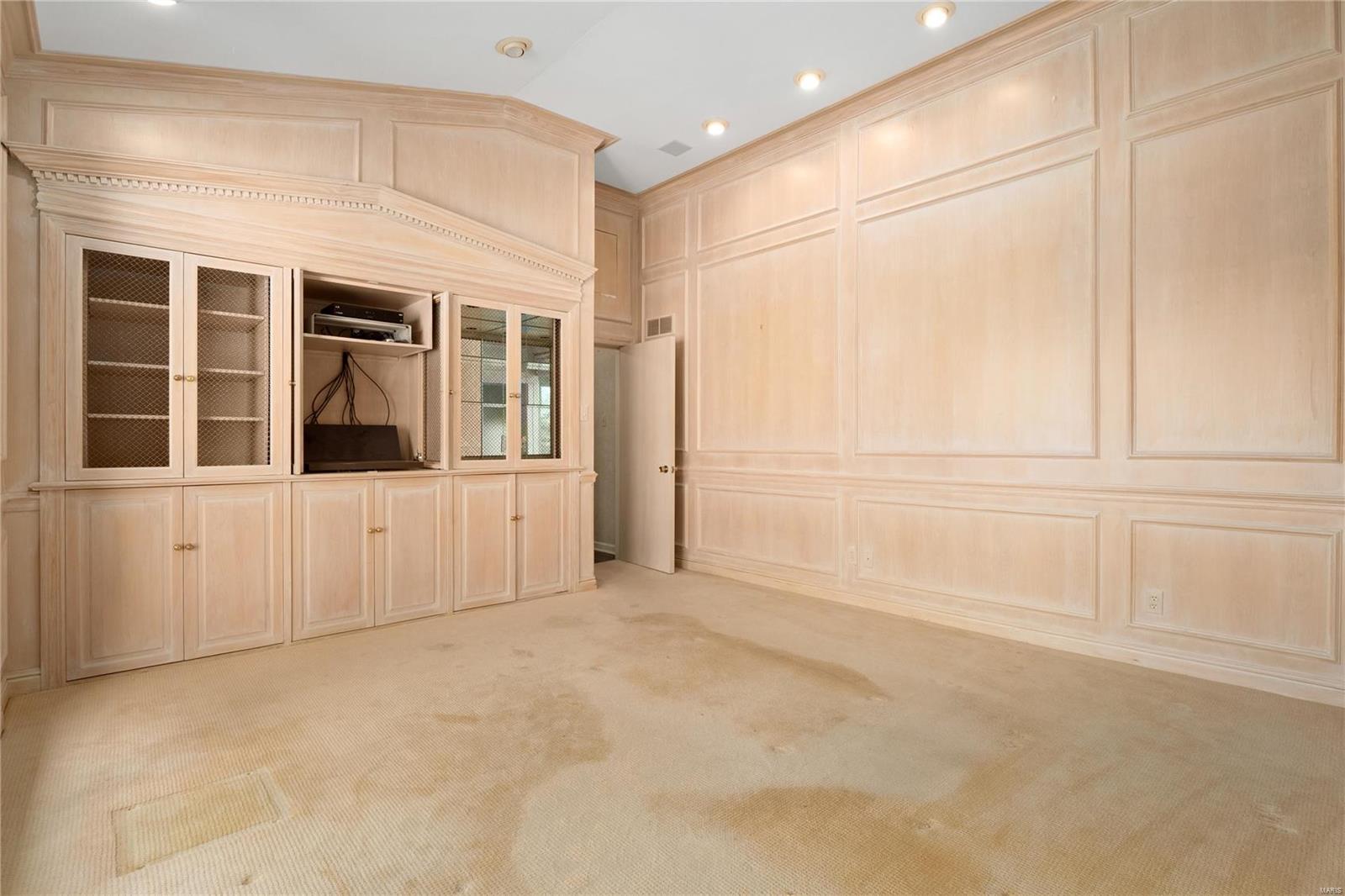11622 Ladue Road Creve Coeur, MO 63141 - Photo 23 of 32 Gallery Image 23