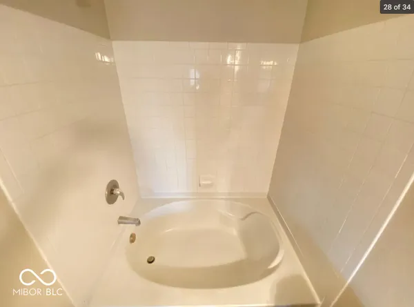 $1,795 | 12220 East 141st Street, Noblesville, IN 46060