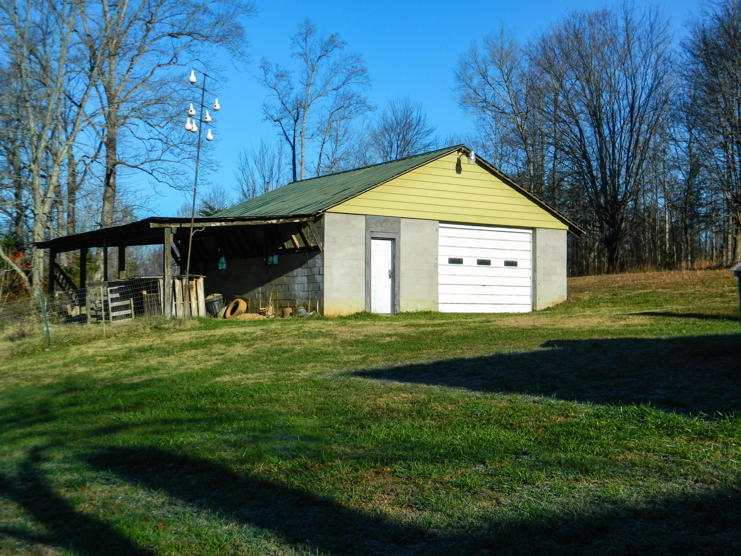 2290 Crestridge Road Bassett, VA 24055 - Photo 31 of 37 31