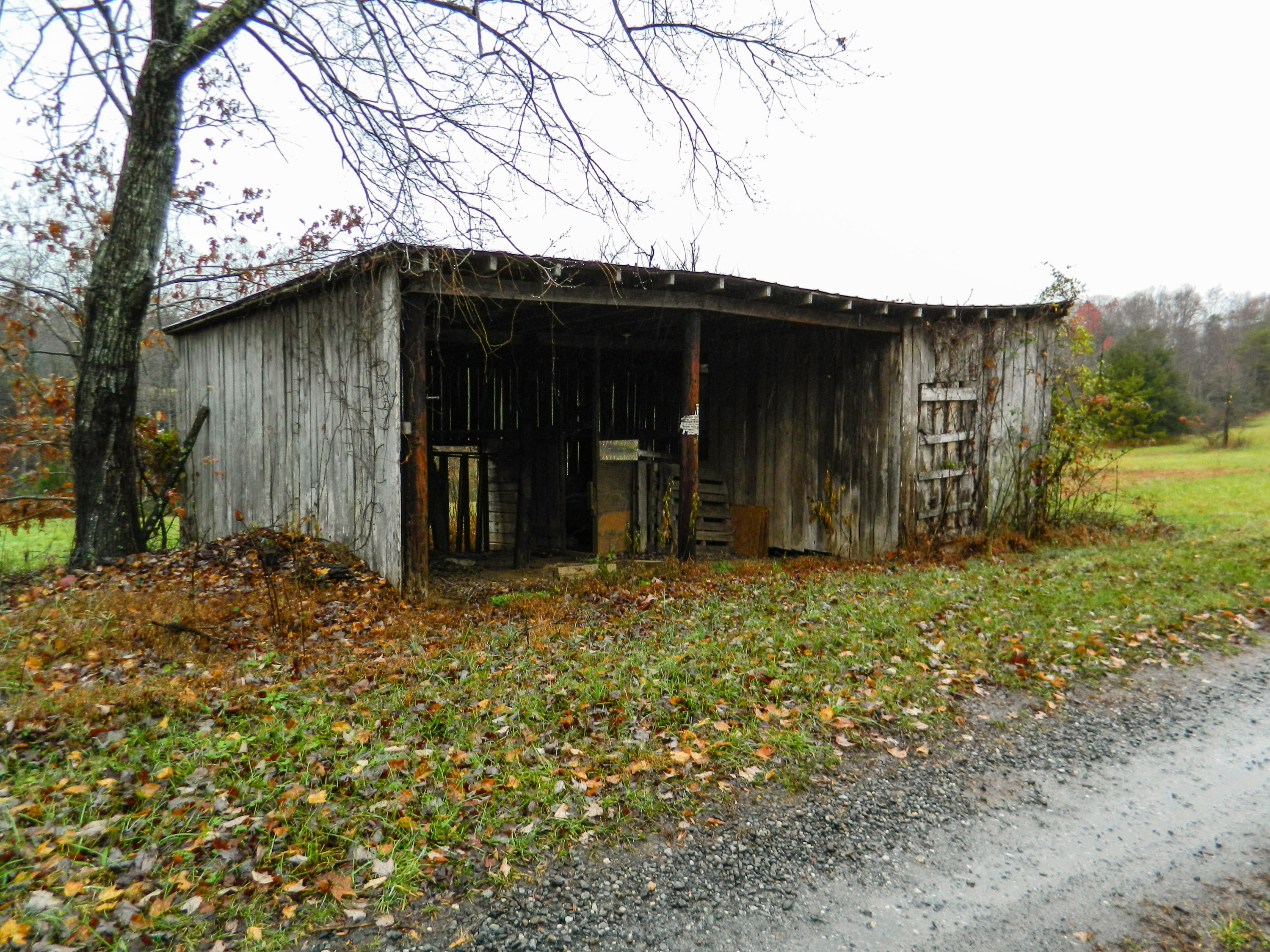 2290 Crestridge Road Bassett, VA 24055 - Photo 33 of 37 32