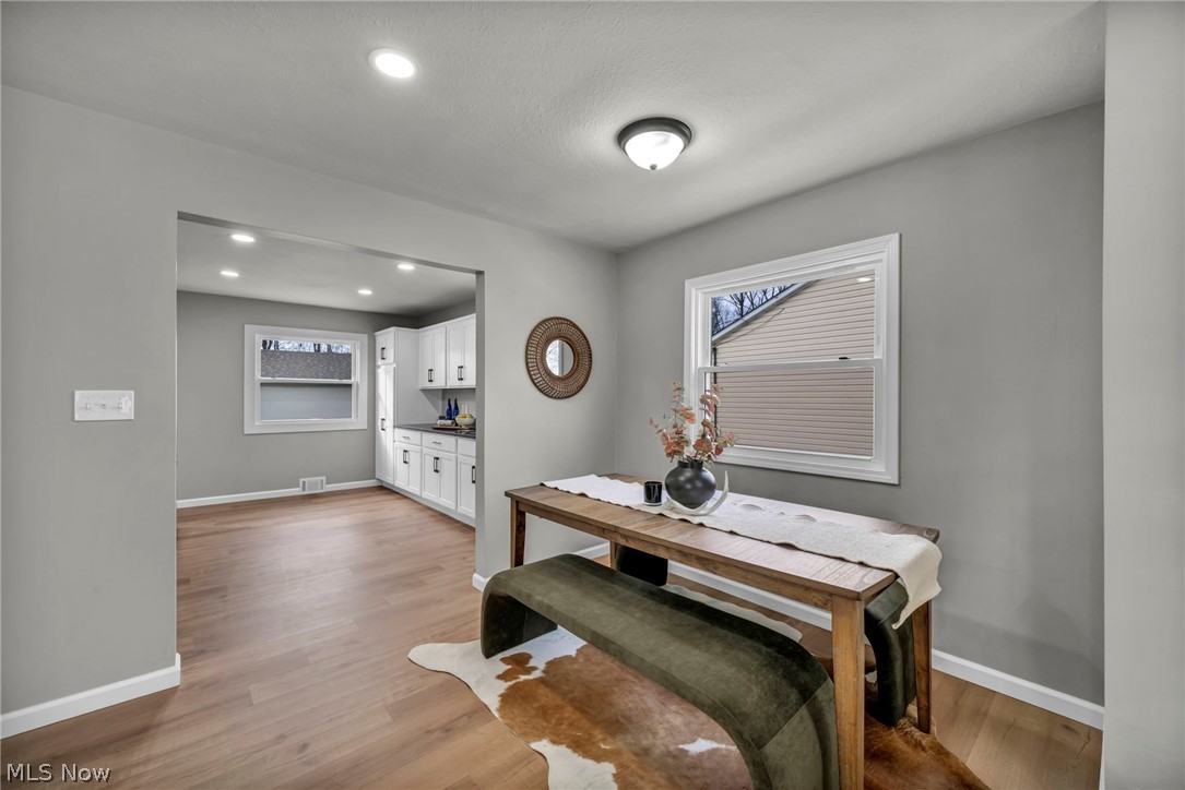 6108 Westerham Road Cleveland, OH 44124 - Photo 11 of 45 Gallery Image 11
