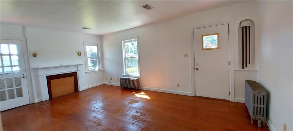 338 Center Road Monroeville, PA 15146 - Photo 3 of 18 Gallery Image 3