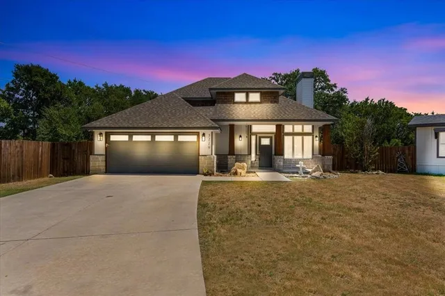 $342,880 | 5119 San Marcos Court, Granbury, TX 76048