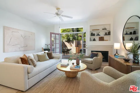 $1,099,000 | 1639 Selby Avenue, Unit B, Los Angeles, CA 90024
