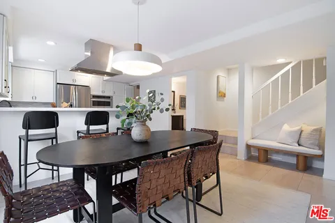 $1,099,000 | 1639 Selby Avenue, Unit B, Los Angeles, CA 90024