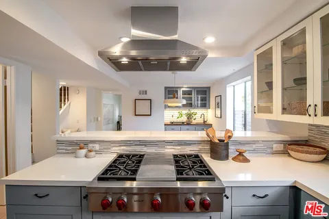 $1,099,000 | 1639 Selby Avenue, Unit B, Los Angeles, CA 90024