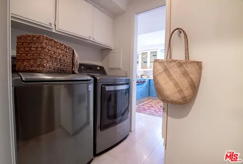 $1,099,000 | 1639 Selby Avenue, Unit B, Los Angeles, CA 90024