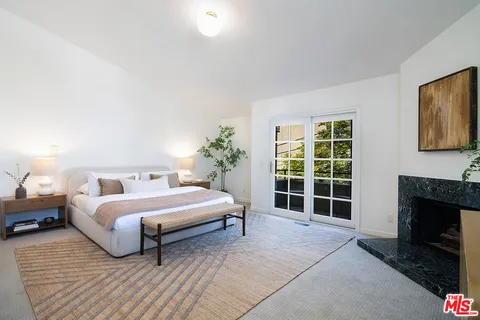 $1,099,000 | 1639 Selby Avenue, Unit B, Los Angeles, CA 90024