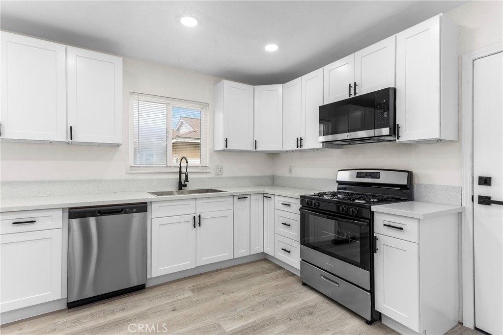 247 Grant Street Rialto, CA 92376 - Photo 15 of 45
