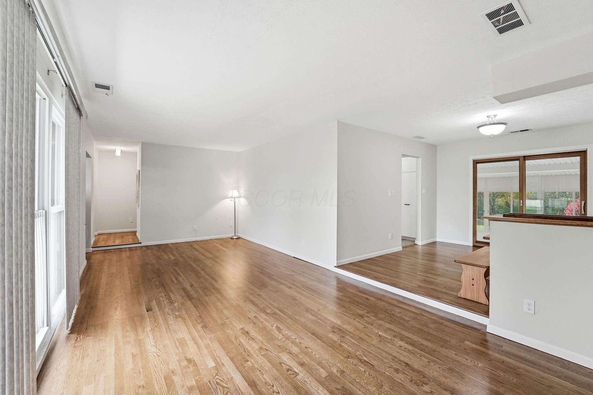 854 South Section Line Road Delaware, OH 43015 - Photo 14 of 60 Family room