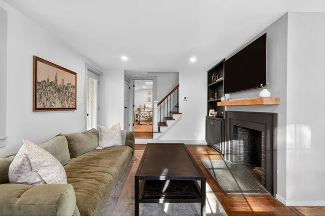 $599,900 | 1 Kimball Avenue, Salem, NH 03079