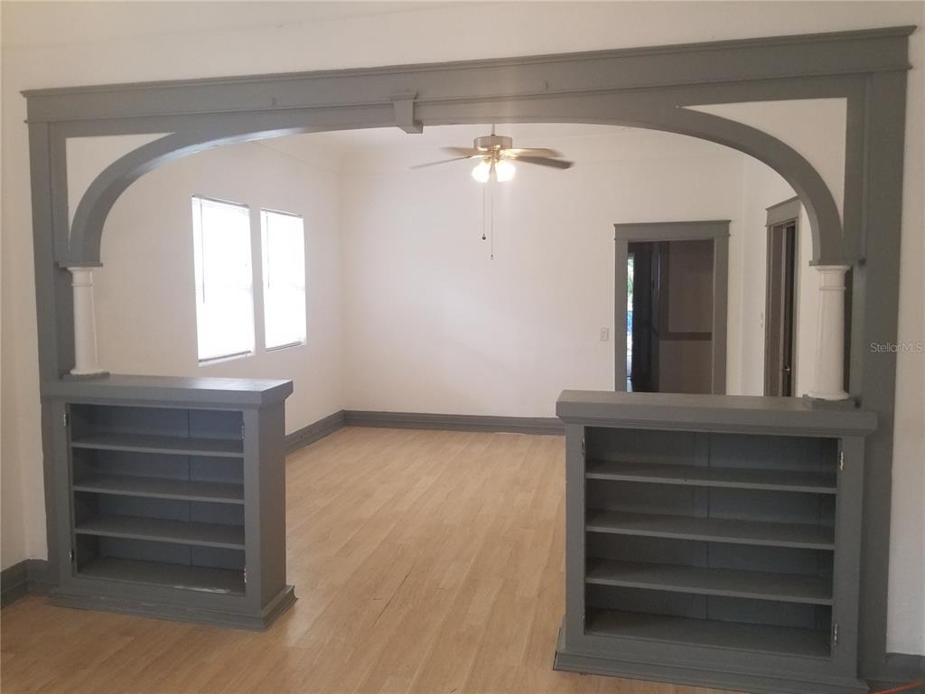 2107 West Chestnut Street Tampa, FL 33607 - Photo 3 of 12