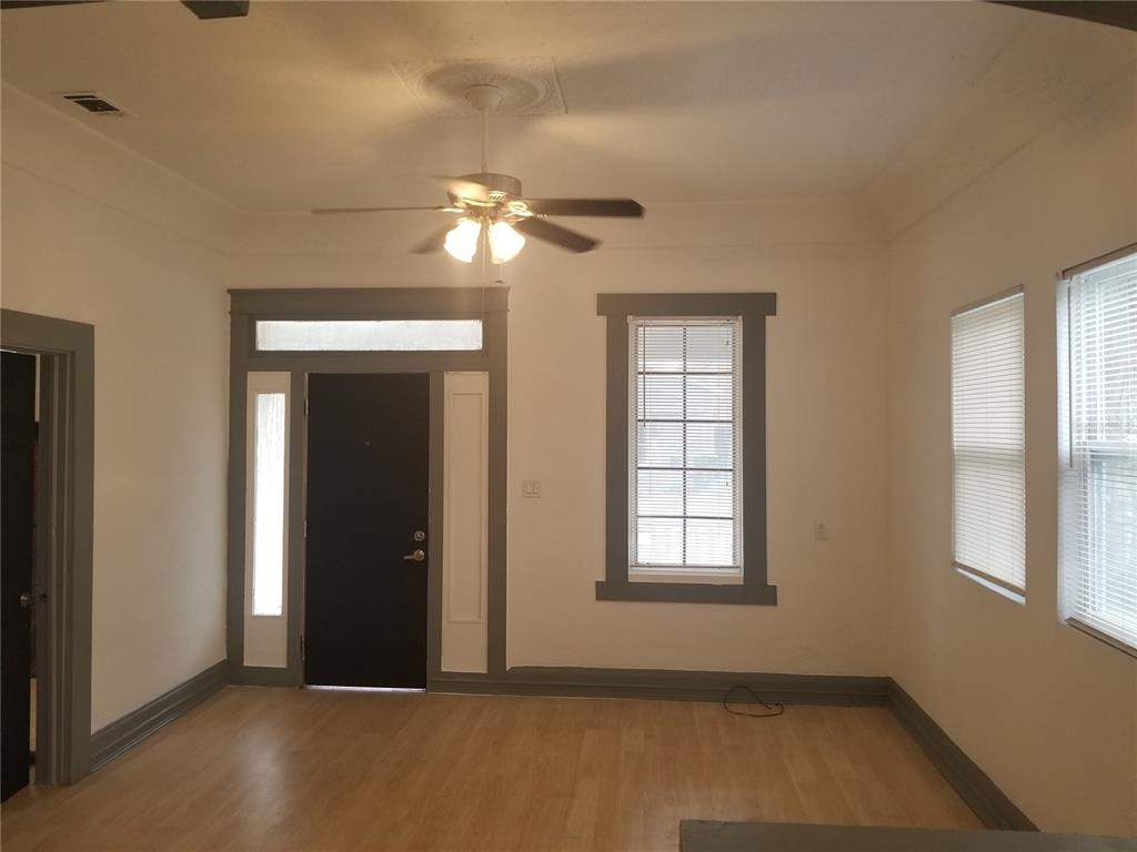 2107 West Chestnut Street Tampa, FL 33607 - Photo 4 of 12