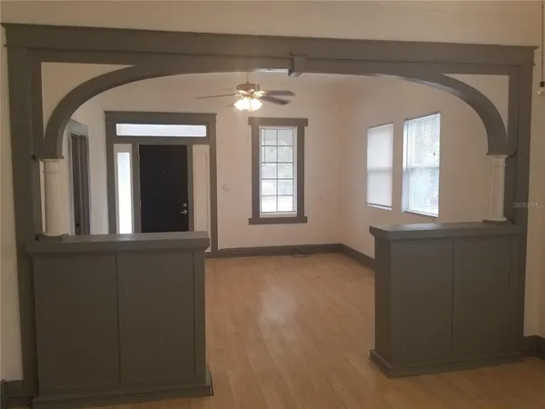 $2,950 | 2107 West Chestnut Street, Tampa, FL 33607