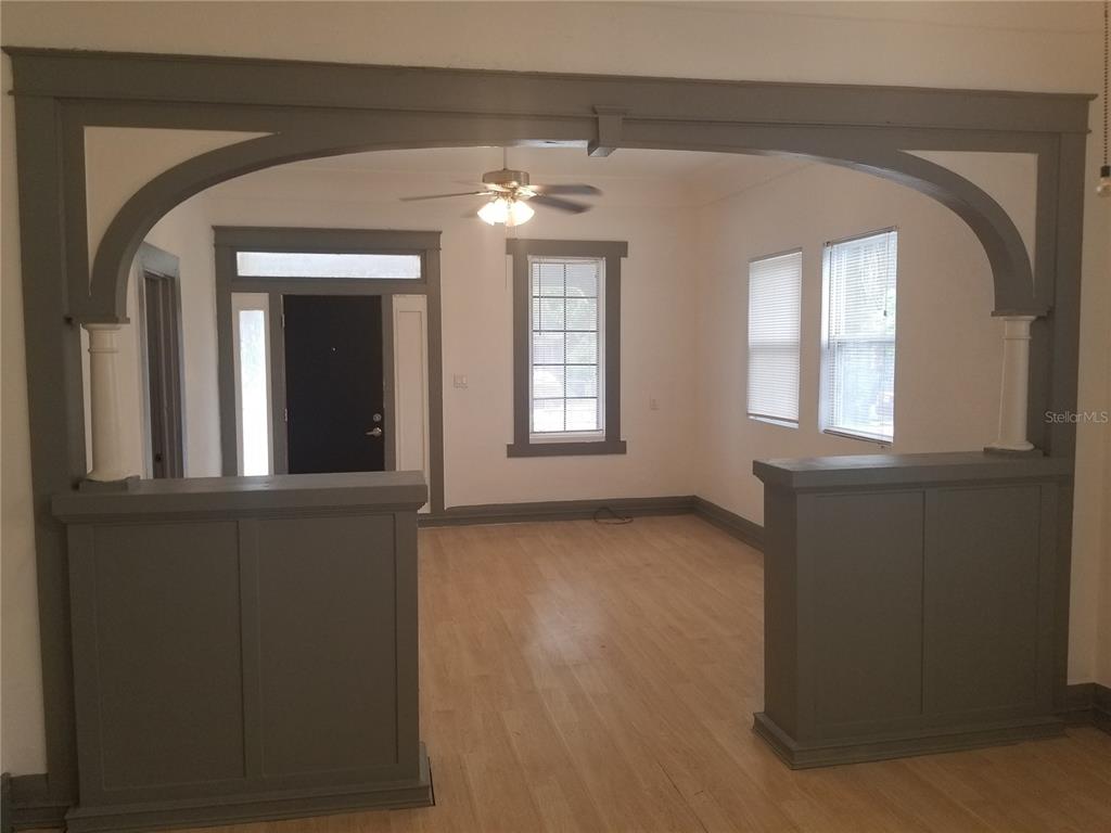 2107 West Chestnut Street Tampa, FL 33607 - Photo 5 of 12